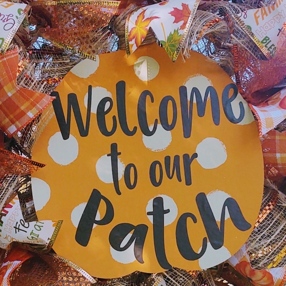 New Hand Crafted Fall Thanksgiving Deco Mesh Ribbon Welcome To Our Patch Wreath - Picture 8 of 8
